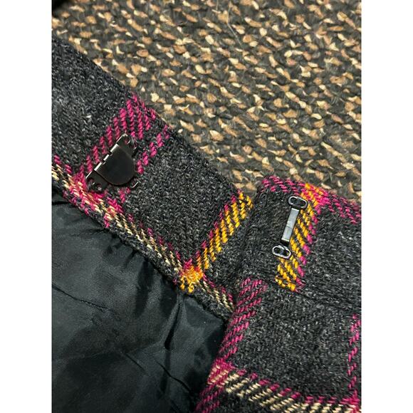 Checkered A-Line Anne Klein Pink and Gray Skirt with a Built In Belt Size 6 - Picture 4 of 7